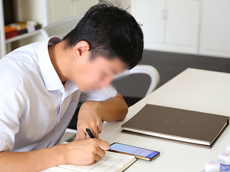 一丝不苟记录客户需求